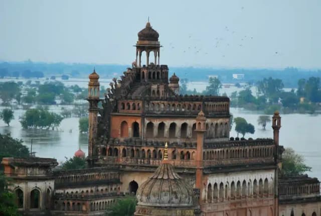 Lucknow Nawabi Heritage Tour